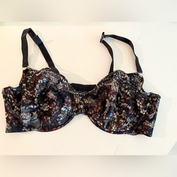 Savage X Fenty Cold-Hearted Snake Lace
Unlined Demi Bra - 44DDD - Picture 2 of 5